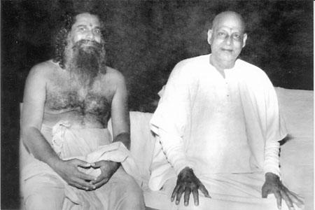 SWAMIJI WITH SIVANANDA